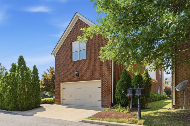 1655 Noah Ln, Gallatin, TN 37066