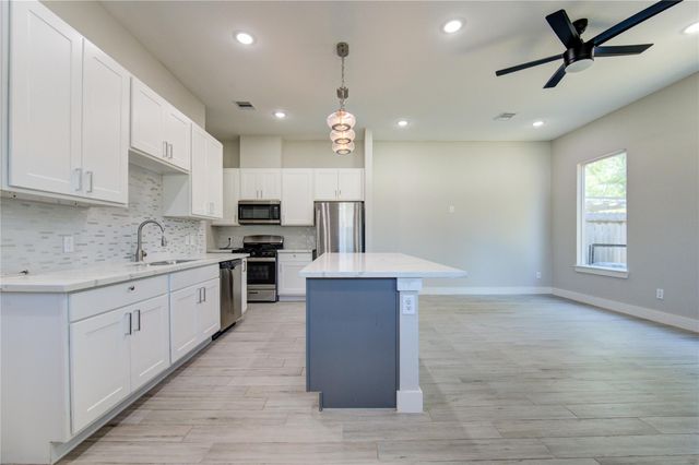 4536 Sunflower Street, Houston, TX 77051