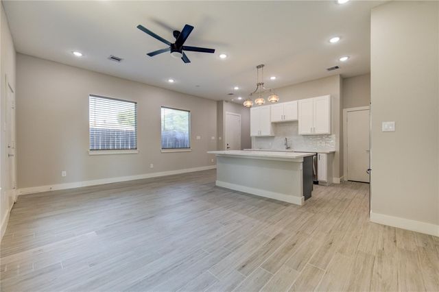 4536 Sunflower Street, Houston, TX 77051