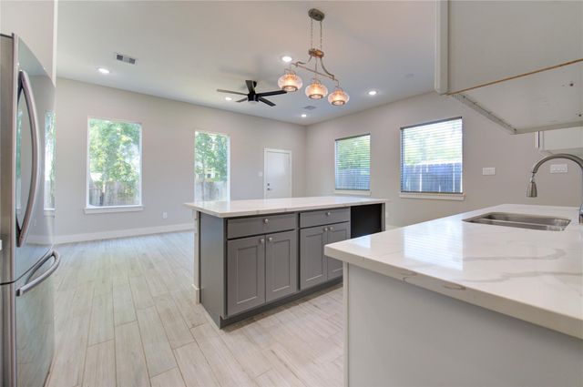 4536 Sunflower Street, Houston, TX 77051