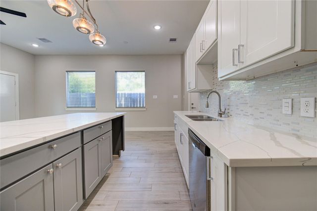 4536 Sunflower Street, Houston, TX 77051