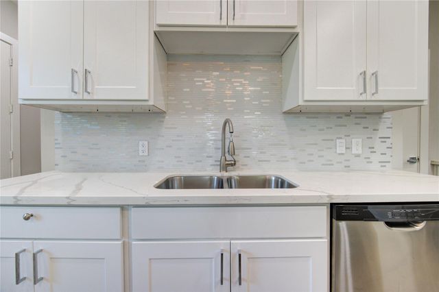 4536 Sunflower Street, Houston, TX 77051