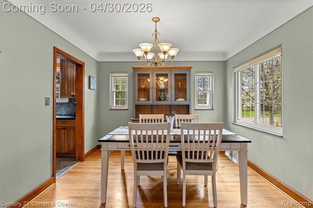 21506 Tenny Street, Dearborn, MI 48124