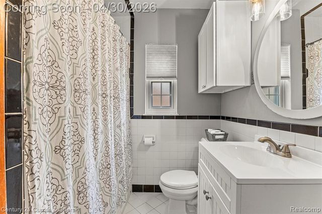 21506 Tenny Street, Dearborn, MI 48124