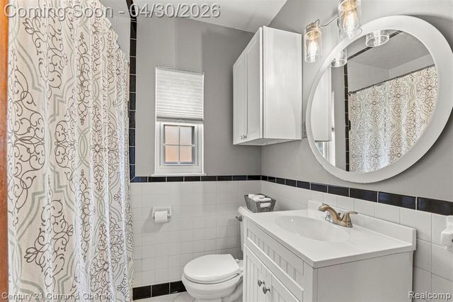 21506 Tenny Street, Dearborn, MI 48124