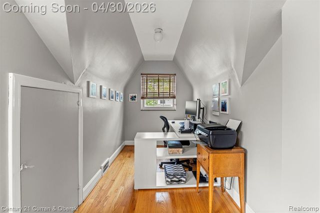 21506 Tenny Street, Dearborn, MI 48124