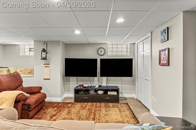 21506 Tenny Street, Dearborn, MI 48124