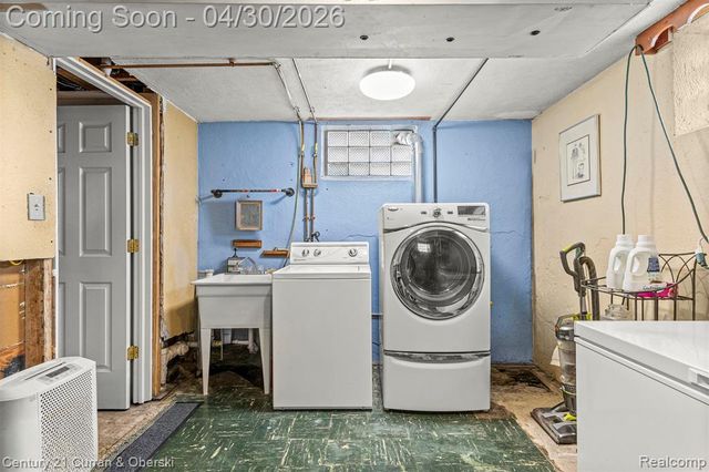 21506 Tenny Street, Dearborn, MI 48124