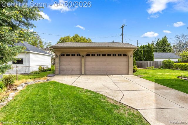 21506 Tenny Street, Dearborn, MI 48124