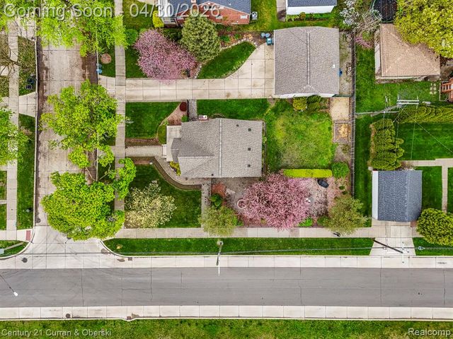 21506 Tenny Street, Dearborn, MI 48124