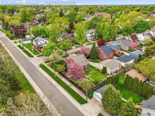 21506 Tenny Street, Dearborn, MI 48124