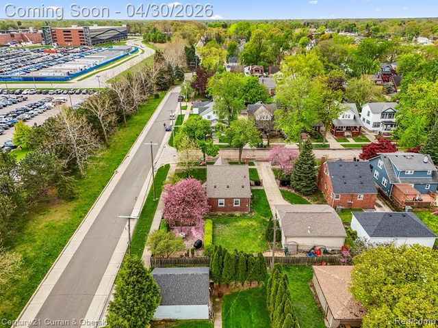 21506 Tenny Street, Dearborn, MI 48124