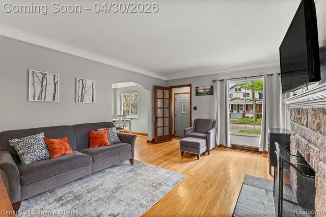 21506 Tenny Street, Dearborn, MI 48124