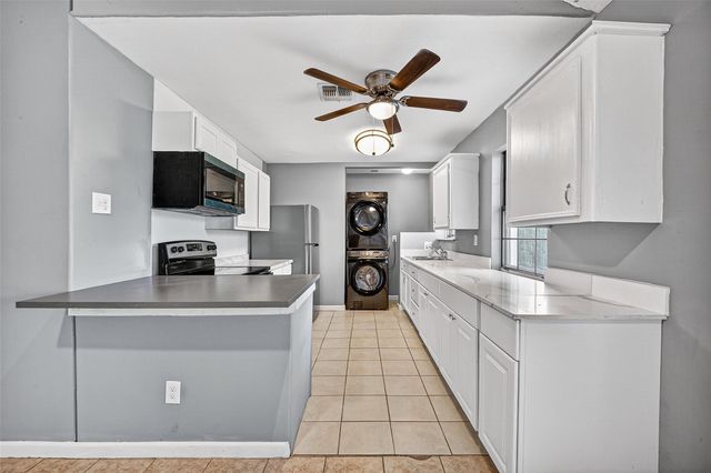 11927 Flushing Meadows Drive, Houston, TX 77089