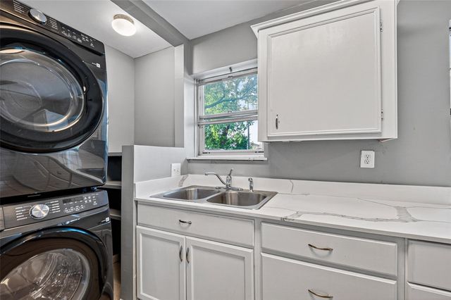11927 Flushing Meadows Drive, Houston, TX 77089