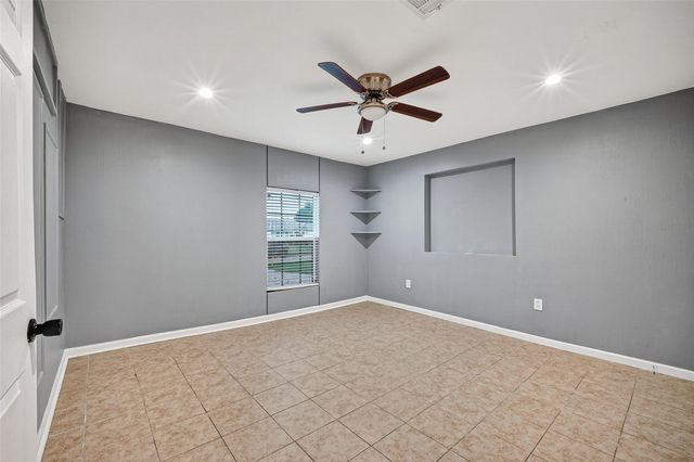 11927 Flushing Meadows Drive, Houston, TX 77089