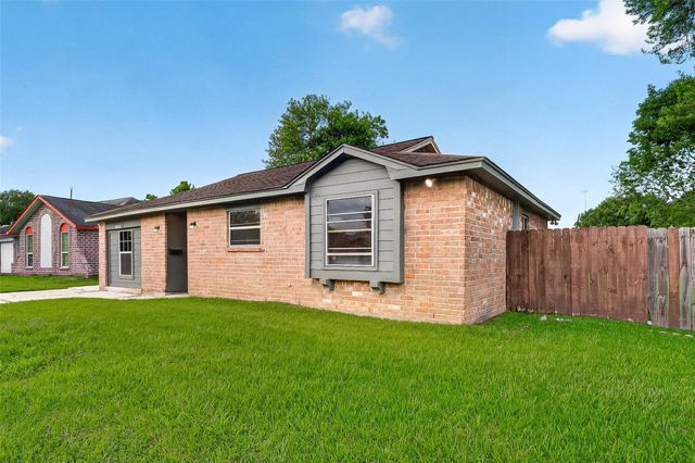 11927 Flushing Meadows Drive, Houston, TX 77089