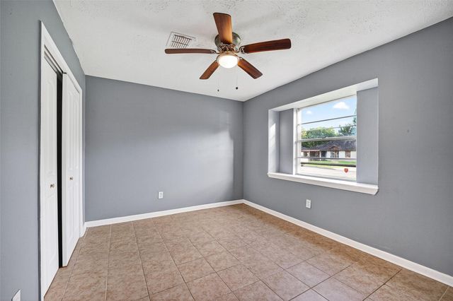 11927 Flushing Meadows Drive, Houston, TX 77089