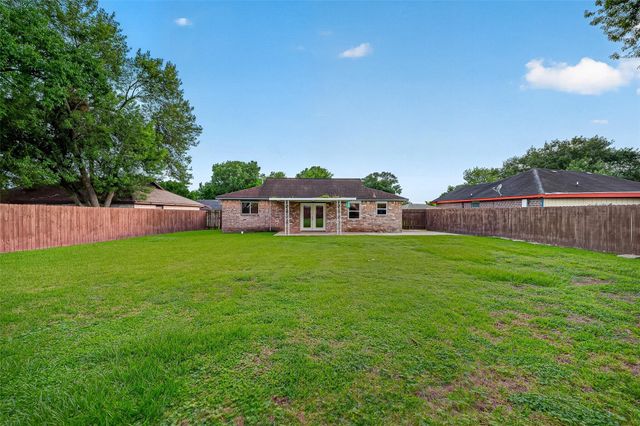 11927 Flushing Meadows Drive, Houston, TX 77089