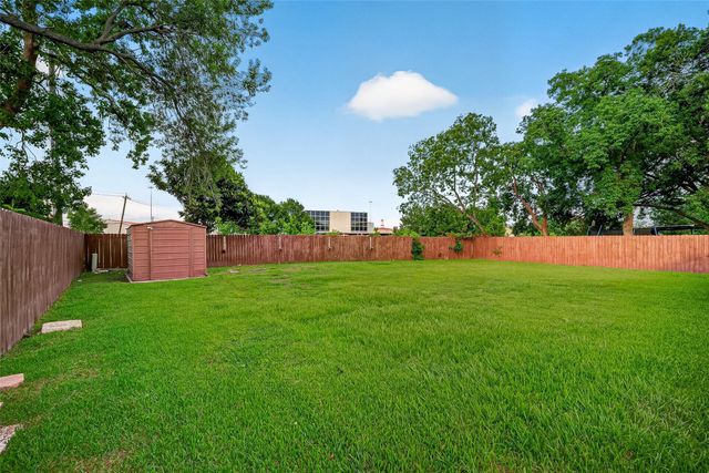 11927 Flushing Meadows Drive, Houston, TX 77089