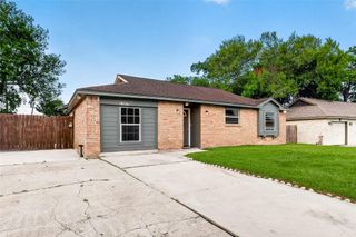 11927 Flushing Meadows Drive, Houston, TX 77089