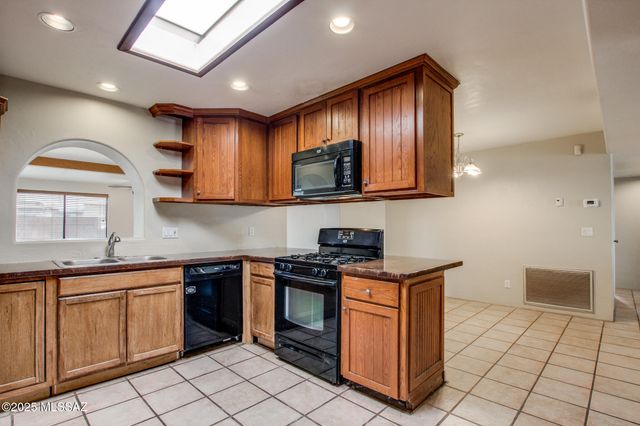 4431 W Placita Rebecca, Tucson, AZ 85741