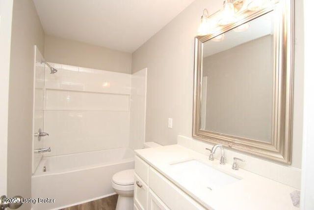 321 E Woodford St, Lawrenceburg, KY 40342