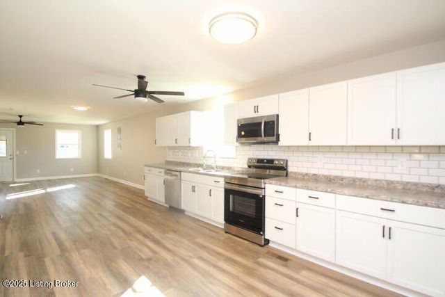 321 E Woodford St, Lawrenceburg, KY 40342