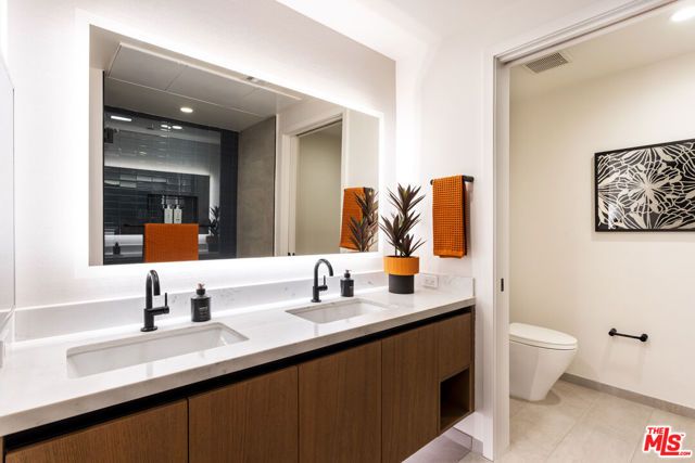 1333 S Orange Grove Avenue PH501, Los Angeles, CA 90019