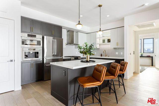 1333 S Orange Grove Avenue PH501, Los Angeles, CA 90019
