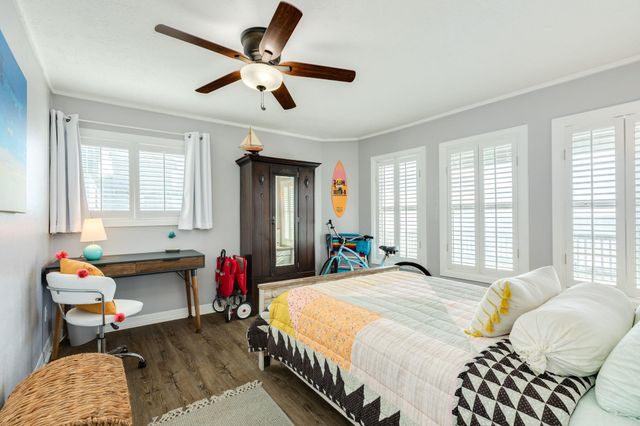 722 Beach Drive, Surfside Beach, TX 77541