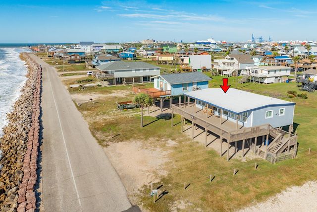 722 Beach Drive, Surfside Beach, TX 77541
