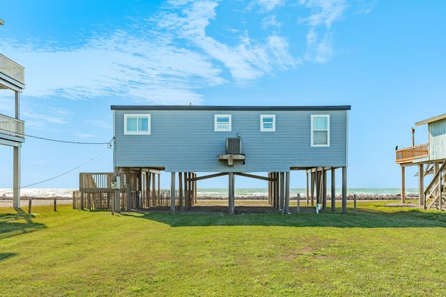 722 Beach Drive, Surfside Beach, TX 77541