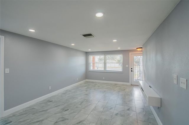 616 HIGHVIEW CIRCLE N, Brandon, FL 33510