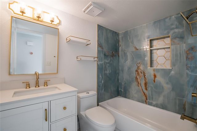 616 HIGHVIEW CIRCLE N, Brandon, FL 33510