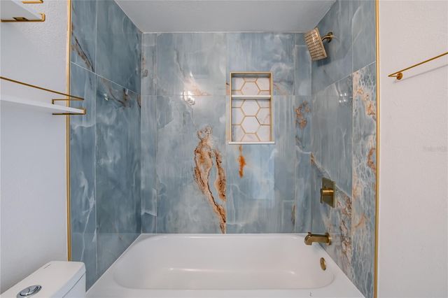 616 HIGHVIEW CIRCLE N, Brandon, FL 33510