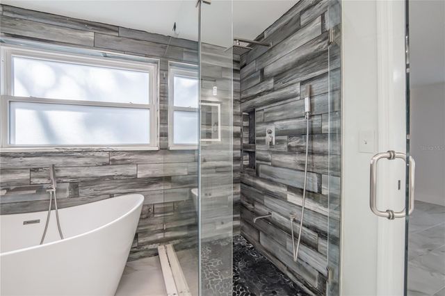 616 HIGHVIEW CIRCLE N, Brandon, FL 33510