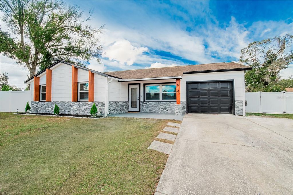 616 HIGHVIEW CIRCLE N, Brandon, FL 33510