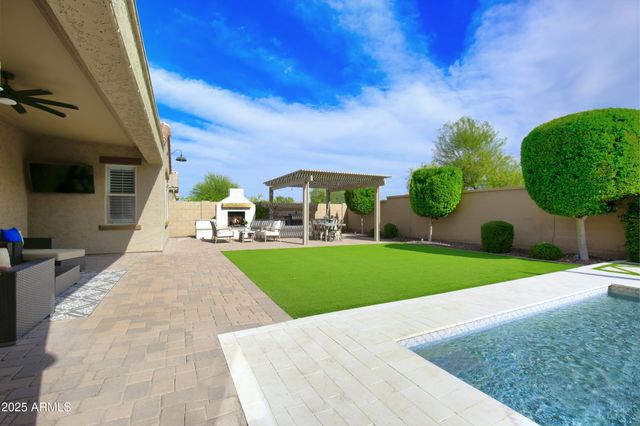 28017 N 99TH Drive, Peoria, AZ 85383