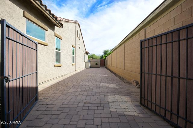28017 N 99TH Drive, Peoria, AZ 85383