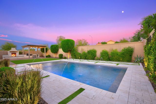 28017 N 99TH Drive, Peoria, AZ 85383