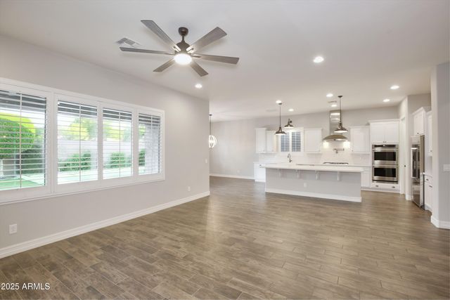 28017 N 99TH Drive, Peoria, AZ 85383