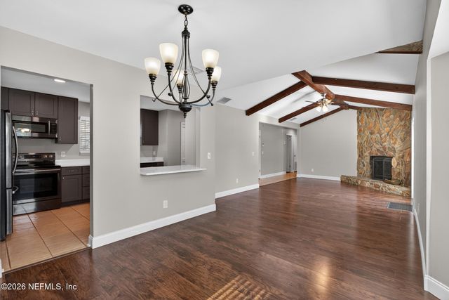 8294 COLLINS Road, Jacksonville, FL 32244