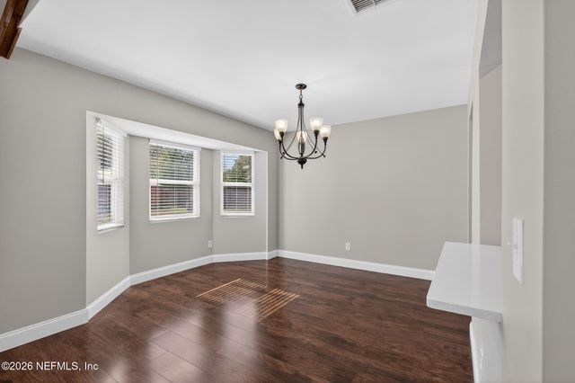 8294 COLLINS Road, Jacksonville, FL 32244