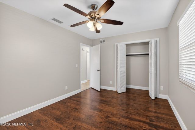8294 COLLINS Road, Jacksonville, FL 32244
