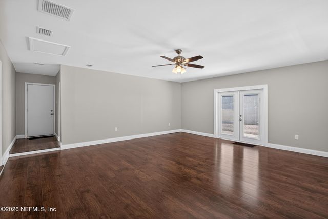 8294 COLLINS Road, Jacksonville, FL 32244