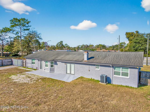 8294 COLLINS Road, Jacksonville, FL 32244
