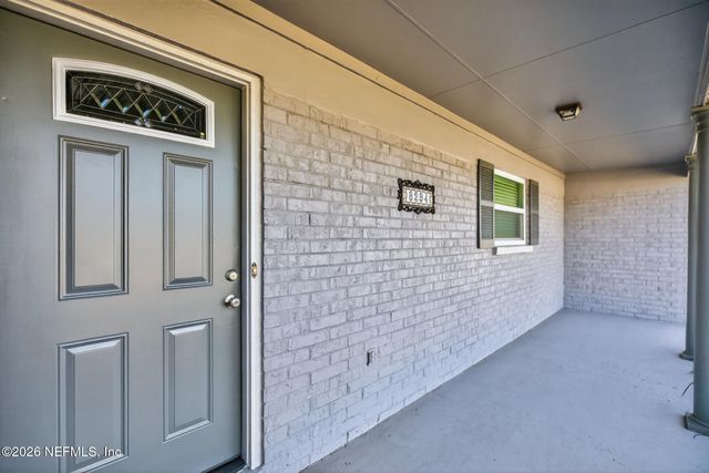 8294 COLLINS Road, Jacksonville, FL 32244