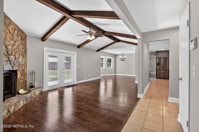 8294 COLLINS Road, Jacksonville, FL 32244