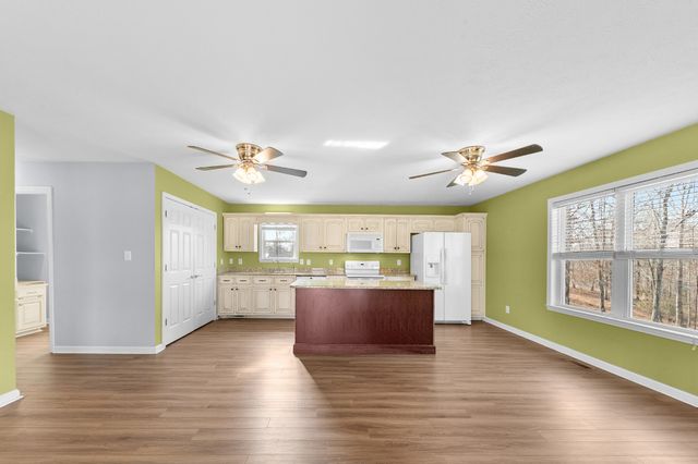 104 James Zimmerman Rd, Hampshire, TN 38461